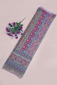 Tela Crepé Natural Beige con Estampado Étnico Geométrico y Borde Ornamental Paisley para Confección de Kurti - Product Image 5