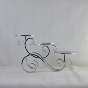 Soporte de pastel de postre chapado en oro de metal elegante para fiesta de boda de 3 niveles de Azora Industries - Product Image 3