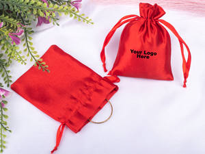 Bolsa de Satén Rojo Suave con Cordón, Ligera, Tamaño Personalizable, para Guardar Collares, Pulseras y Joyas - Product Image 3