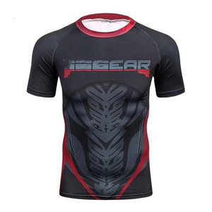 เสื้อรัดกล้ามเนื้อแขนสั้นสีดำแดงสำหรับผู้ชาย แห้งเร็ว พิมพ์ลาย สำหรับฝึกซ้อม MMA BJJ - Product Image 1
