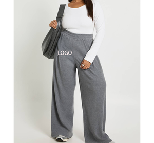 Pantalones Anchos Extra Grandes Personalizados con Logotipo Bordado, de Algodón y Felpa, para Mujer, con Cintura Elástica, Estilo Deportivo - Product Image 1