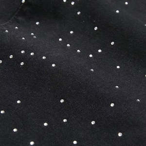 กางเกงยีนส์ขาสั้นผู้ชายรุ่นใหม่สุดฮิต ดีไซน์แต่งเพชร ระบายอากาศได้ดี ผ้าฝ้าย สไตล์ลำลอง สตรีทแวร์ รับตัดเย็บตามสั่ง - Product Image 5