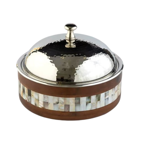 Cacerola de Metal y Madera con Tapa Martillada y Diseño de Incrustaciones Hechas a Mano para Almacenamiento Decorativo y Servir - Product Image 6