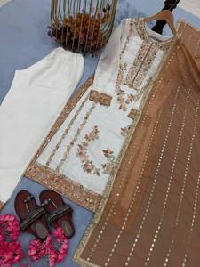 Ensemble de costume ethnique en soie GMY pour femmes avec broderie de sequins épais de 5 mm - Product Image 4