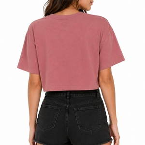 Camiseta Corta para Mujer, Diseño Gráfico, Algodón Premium, Suave y Cómoda, Estilo Moderno Informal, Ropa de Verano, Tendencia Urbana, Comodidad Diaria - Product Image 2