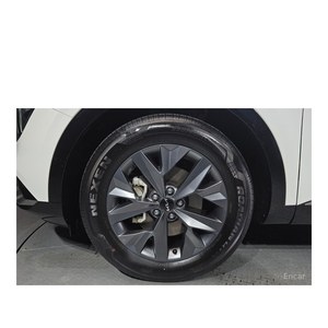 Para Kia Sportage 1.6 Turbo 2WD Gasolina, Modelo Abril 2022, con 61,561 km, Asientos de Cuero, Cámara Trasera, Volante a la Izquierda - Product Image 5