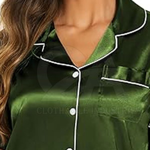 Ensemble de pyjama pour femmes, haut à manches courtes et short doux, ensemble de vêtements de nuit pour femmes de qualité supérieure, ensemble en satin respirant en vente - Product Image 5