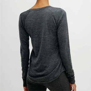 T-shirt Henley à manches longues et col rond pour femme, couleur unie, boutons, coupe classique, tricot décontracté, 100 % coton biologique, teinture unie, été - Product Image 2
