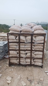 Grava de Mármol Natural Triturada con Acabado Pulido a Precio Económico, 600 lb, para Jardinería y Paisajismo - Product Image 3