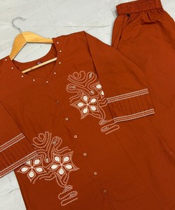 Conjunto coordinado de algodón marrón para mujer, con bordados, estilo casual, estilo India-Pakistán, corte regular, largo hasta el tobillo, 85411 DIVA-162 - Product Image 3