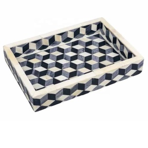 Bandejas de Servir de Alta Calidad Hechas a Mano con Incrustaciones de Hueso con Patrón Geométrico 3D, Bandeja Multiusos Negra y Crema, Origen India - Product Image 1