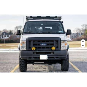 Fourgonnette Ford E-350 d'occasion haute performance, turbo, automatique, sièges en cuir, intérieur foncé, pneus R21, conduite à gauche - Product Image 4