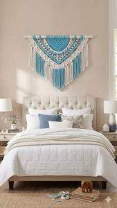 Décoration murale vintage en macramé de coton, tapisserie bleue et blanche à franges, art mural pour chambre à coucher et salon - Product Image 3