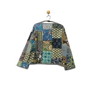 Vêtements d'extérieur indiens vintage faits à la main pour femmes veste matelassée courte en coton doux conception unique de patchwork différents imprimés respirants - Product Image 6