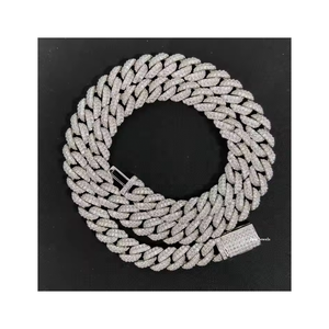 Collier chaîne cubaine en moissanite VVS plaqué rhodium, taille brillant rond, micro-pavé, style hip-hop, pour usage quotidien - Product Image 6