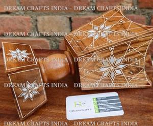 Quemador de Bakhoor Moderno con Patrón Floral, Duradero, de Alta Calidad, con Incrustaciones de Madreperla, Diseño Árabe Religioso, Madera Orgánica de Mango - Product Image 3