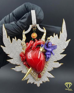 Pendentif Cœur Sacré Ailé Sertie de Moissanite, Collier de Luxe Hip Hop, Breloque Cœur Sertie de Diamants - Product Image 1