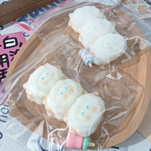 Tres Adorables Ovejas de Silicona Suave para Apretar, Juguetes Antiestrés, Involucramiento Sensorial, Recompensa para Fiestas, Regalos para Niños - Product Image 2