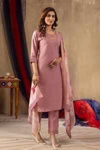 Conjunto de Kurta de Seda Dorada Brillante para Mujer, con Bordado a Mano y Dupatta con Estampado Digital en Muselina, Ropa al Por Mayor - Product Image 5