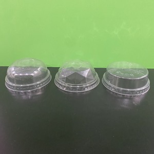 Couvercles en plastique PET transparents jetables à bas prix, sans BPA, très demandés, 90/93/95 mm, type dôme et plat, pour emballage de boissons - Product Image 3
