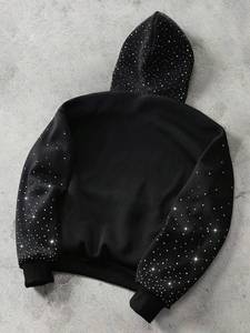 เสื้อฮู้ดดี้ผู้ชายสีดำประดับคริสตัล แนวสตรีทแวร์ ตกแต่งคริสตัลที่ฮู้ดและแขนเสื้อ ผ้าหนา 500GSM ทรงโอเวอร์ไซส์ รับสกรีนโลโก้ เสื้อกันหนาว - Product Image 2