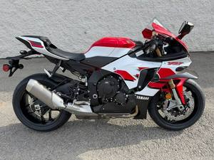 รถมอเตอร์ไซค์สปอร์ต YZF-R1 รุ่นปี 2026 ความจุ 1000 ซีซี ประสิทธิภาพสูง ขายดีที่สุด พร้อมการรับประกัน - Product Image 1