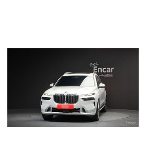BMW X7 XDrive40i December 2022 7-Seater Excellent Design Automatic Gearbox Rear <b>Camera</b> Leather Seats 25,612 km Left Steering - Product Image 3