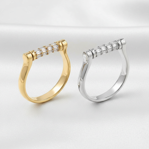 แหวนหมุนได้ทรงบาแกตต์ประดับเพชรซิคอน เงินแท้ 925 ดีไซน์ทันสมัย เหมาะสำหรับเป็นแหวนหมั้นหรือแหวนครบรอบสำหรับผู้หญิง - Product Image 4