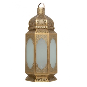 Farol Metálico Rectangular con Diseño Intrincado para Decoración del Hogar, Uso Duradero en Interiores y Exteriores - Product Image 4