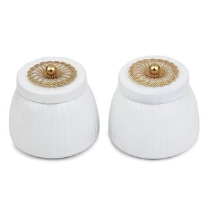 Salières et poivrières en métal rondes blanches avec couvercle doré, hermétiques, pour épices de cuisine, design moderne artisanal - Product Image 1
