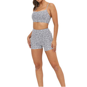 Nouveauté : Ensemble de yoga personnalisé pour femmes, vêtements de fitness Pilates, ensemble court respirant à séchage rapide sans couture - Product Image 1
