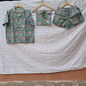 Conjunto de Pijama Corto de Algodón Estampado de Alta Calidad, Camisa de Manga Larga con Botones, Pantalón Corto con Cintura Elástica, Ropa de Dormir para Mujer - Product Image 1
