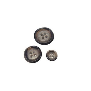 Botones de Cuerno de Búfalo Natural Hechos a Mano - Accesorios para Prendas Ecológicos, Duraderos, de Primera Calidad con Acabado Pulido - Product Image 4