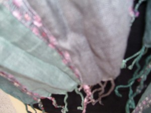 Patrón de punto a mano, bufanda de seda a rayas, chaleco sin mangas de estilo asiático tradicional para mujer, para usar en todas las estaciones. - Product Image 3