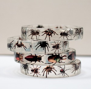 Bracelet en résine fait main avec des insectes réels, bracelet transparent tendance, design exquis, cadeau promotionnel original - Product Image 5