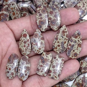 พลอยแจสเปอร์อสเตรอยด์ธรรมชาติคุณภาพสูง AMAN GEMS จากราชสถาน คู่พลอยหลวมเปลี่ยนสีได้ เหมาะสำหรับทำเครื่องประดับ ขายส่ง - Product Image 2