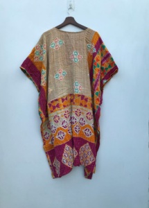 Caftán bohemio de algodón Kantha hecho a mano en India, vestido playero para mujer - Product Image 6