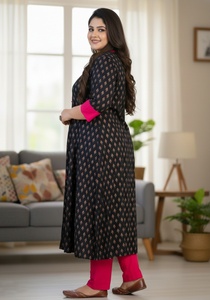Kurti Anarkali con Cuello Mandarín y Estampado Floral, Negro, de Rayón, con Mangas Tres Cuartos, para Mujer, Talla Grande, Estilo Étnico - Product Image 5