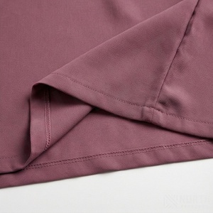 Vestido Abaya de Tela Fluida con Color Personalizado para Mujeres Musulmanas Árabes, Ropa de Diseño de Lujo a Medida - Product Image 6