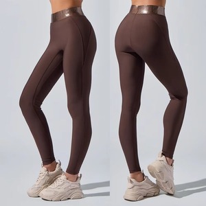 Ensembles de yoga pour femmes, ensembles d'entraînement 2 pièces - Tenues de yoga sans couture effet délavé, shorts et haut court assortis, ensemble de vêtements de sport pour la gym - Product Image 1
