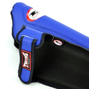 Protector de Espinilla y Empeine Profesional Azul Twins, de Cuero Genuino, para Entrenamiento de Kick Boxing, Personalizado, Venta al por Mayor, Protectores de Espinilla Profesionales - Product Image 4