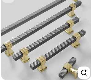 Poignées de meuble modernes en laiton, finitions or et noir, design minimaliste, installation facile, quincaillerie durable pour villa - Product Image 5