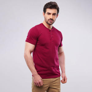 T-shirt Henley uni à manches courtes, col rond, coupe ajustée, en jersey 100% coton lourd, sans coutures, anti-boulochage et respirant - Product Image 1