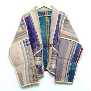 Veste courte réversible en coton 100% Kantha vintage faite à la main, vêtements pour femmes d'artisanat indien pour le printemps et l'automne - Product Image 6