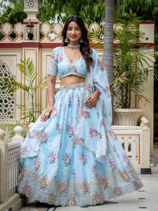Ensemble indien pakistanais bleu floral, col en V, brodé, comprenant un lehenga, une blouse et un dupatta, taille princesse, manches trois quarts, pour mariée - Product Image 1