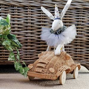 Jouet de voiture en rotin naturel petit mini modèle moderne pour enfants top vente voitures préférées des enfants jouets cadeaux - Product Image 6