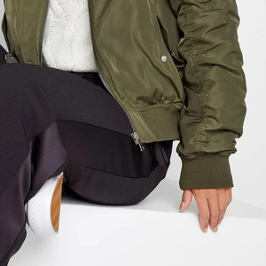 Veste de baseball personnalisée imprimée pour femme, style universitaire, service OEM, fabricant de vestes de baseball pour femme - Product Image 5