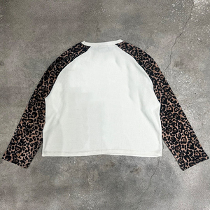 เสื้อยืดแขนยาวลำลองสำหรับผู้ชายเสื้อครอปแขนแร็กแลนพิมพ์ลายเสือดาวออกแบบได้ตามต้องการผลิต - Product Image 2