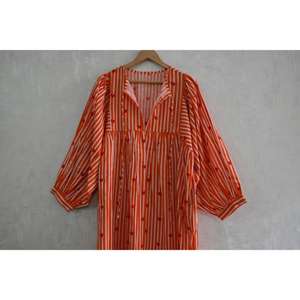 Robe longue bohème en coton imprimé à la main pour femme, durable et lavable, idéale pour l'été, taille naturelle, cadeau pour elle - Product Image 4