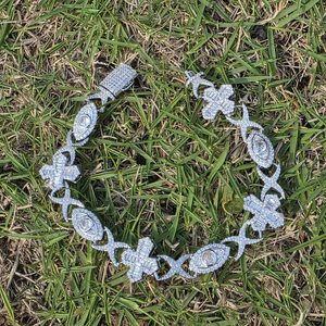 Pulsera de Lujo Unisex con Diseño de Ojo y Cruz Iced Out, Plata de Ley 925 con Moissanita VVS, Joyería de Tenis - Product Image 3